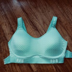 Mint green adjustable sports bra - new w/o tags